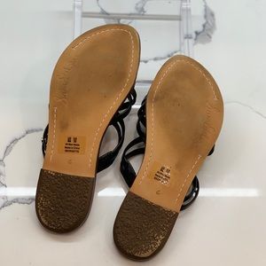 Sam Edelman Shoes - Sam Edelman black flat Georgette sandal Size 6 EUC Sam Edelman Shoes - Sam Edelman black flat Georgette sandal Size 6 EUC